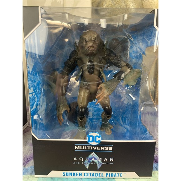 DC Multiverse Aquaman and Lost Kingdom Stealth Suit 12" W/ Sunken Citadel Pirate - Picture 4 of 9